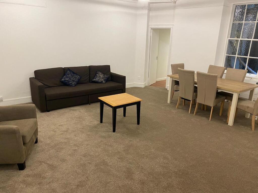 Mayfair Green Park Apartments Лондон Екстериор снимка